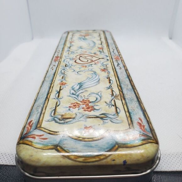 Brighton Blue, Cream, & Pink Floral Watch Tin - Picture 3 of 7